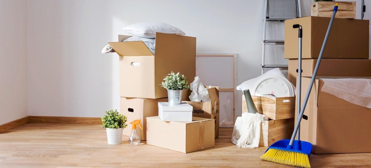 Essential Checklist for a Thorough Move-In/Move-Out Cleaning Process